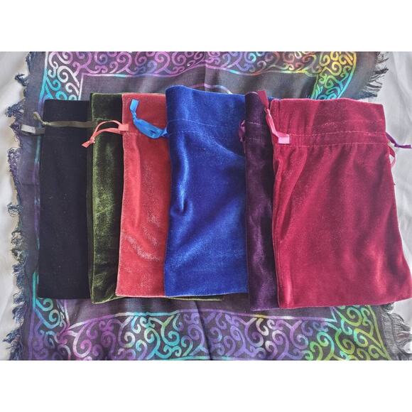 Set Of 6 Velvet Tarot Bags Size 6x9 | Oracle Card Bag | Runes Bag | Crystal Bag - Picture 2 of 10